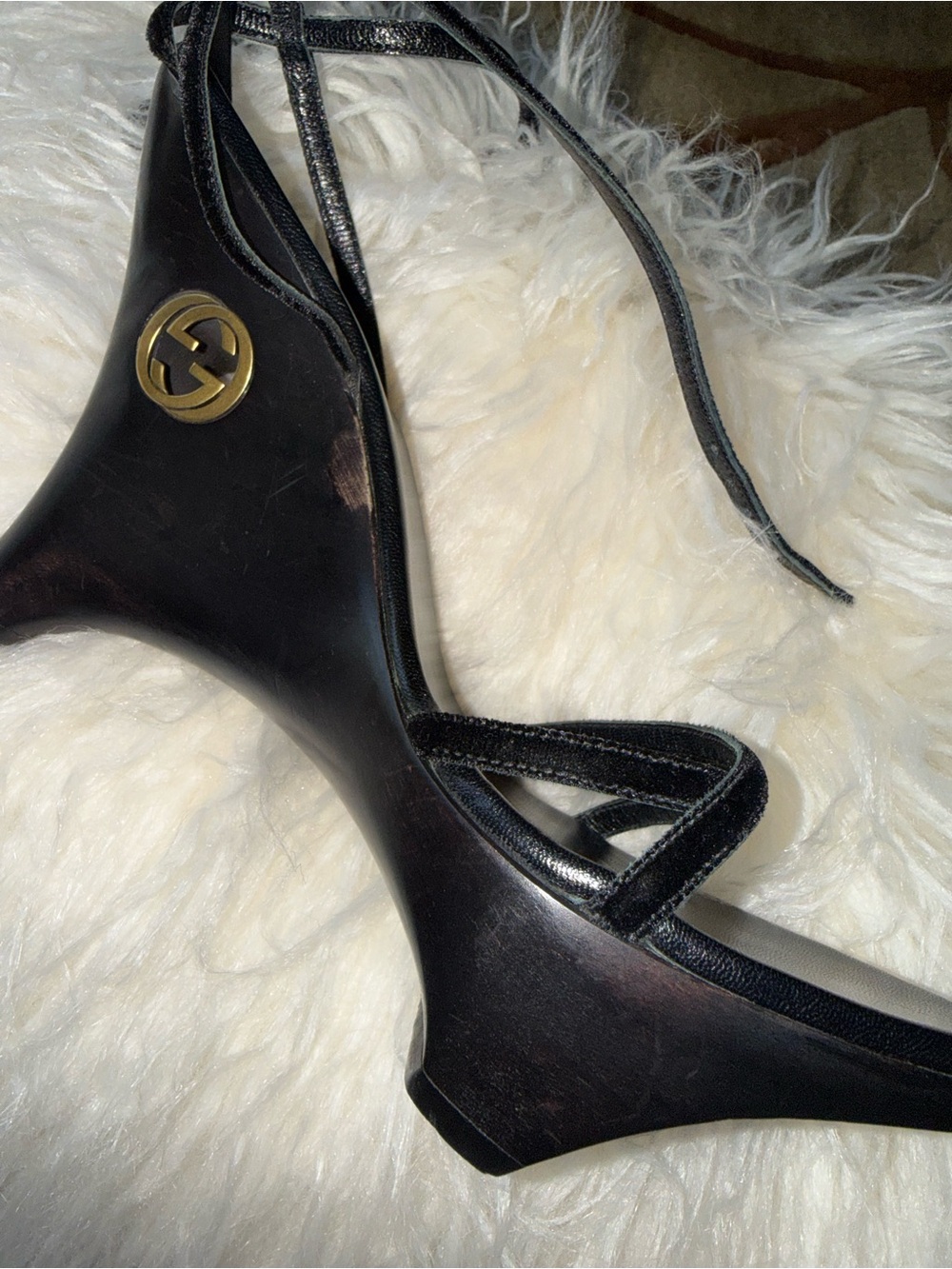 Authentic Gucci Black Lace-Up Heeled Sandals with Gold Logo - Picture 7 of 9